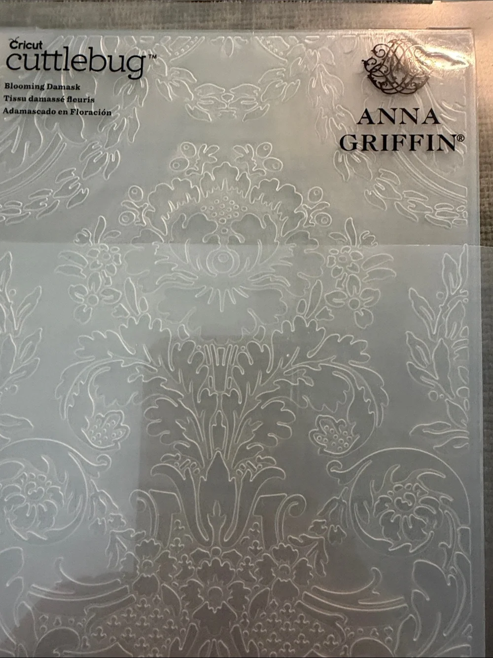 Cricut Anna Griffin blooming damask embossing Folder